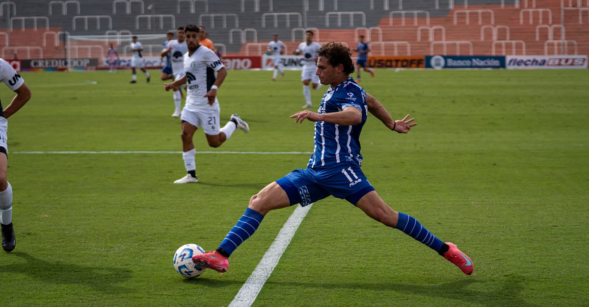 How Synthetic Turf Reduces Water Expenses for Brisbane Residents